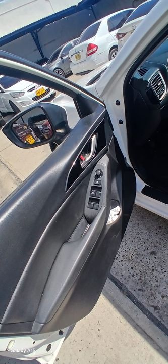 MAZDA 3 PRIME MT 2000CC 2015
