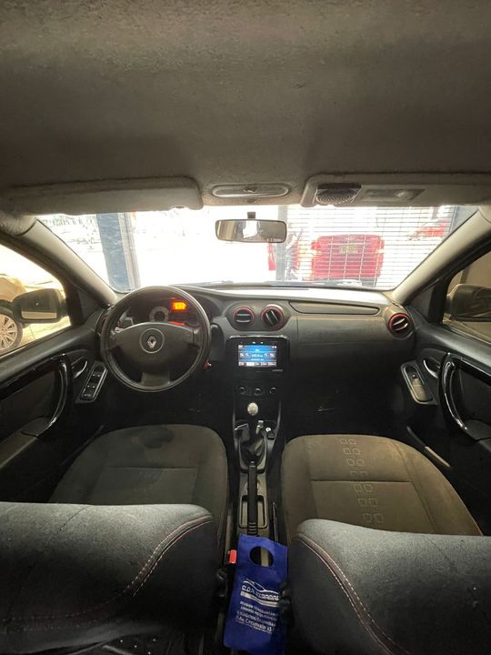 RENAULT SANDERO GT LINE MT 1600CC 16V 2015