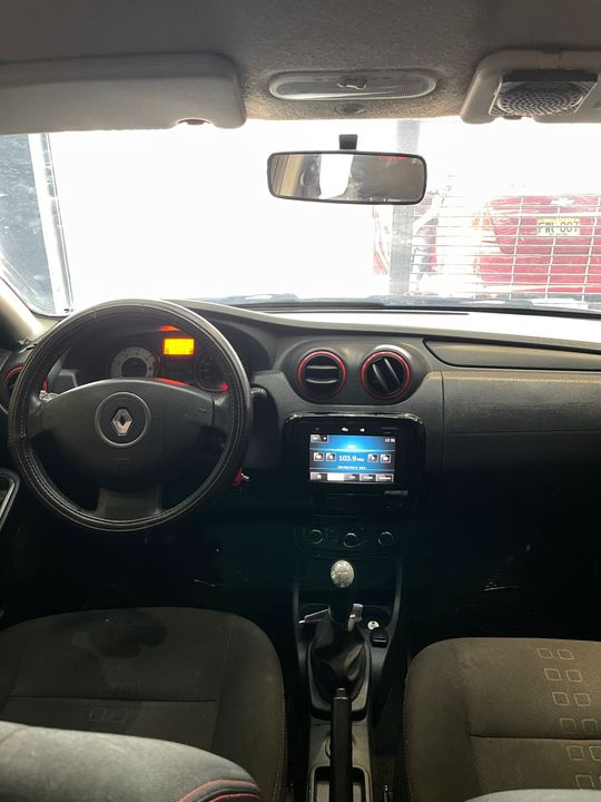 RENAULT SANDERO GT LINE MT 1600CC 16V 2015