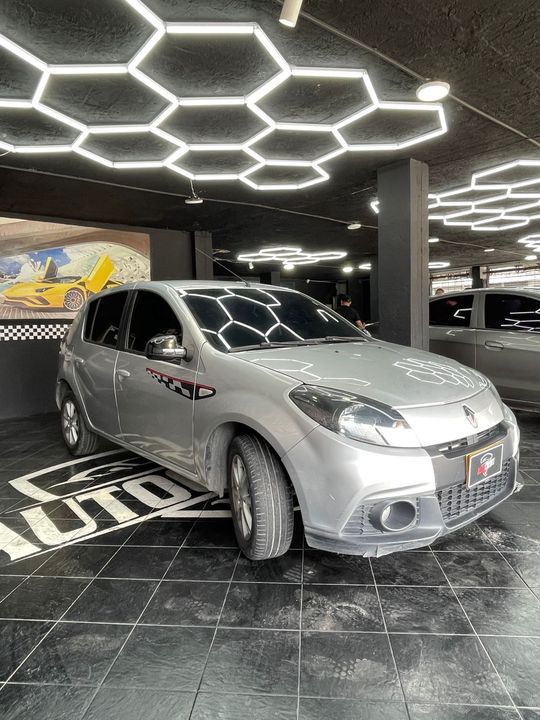 RENAULT SANDERO GT LINE MT 1600CC 16V 2015