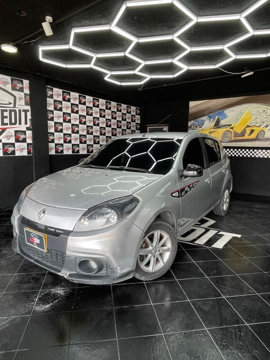RENAULT SANDERO GT LINE MT 1600CC 16V 2015