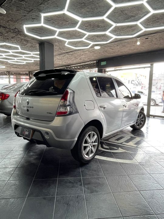 RENAULT SANDERO GT LINE MT 1600CC 16V 2015