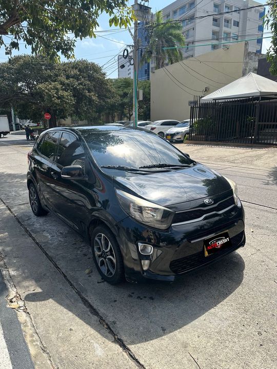 KIA PICANTO ZENITH MT 1250CC 2AB ABS AA R15 2018