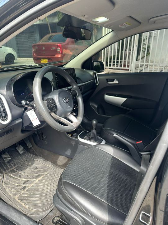 KIA PICANTO ZENITH MT 1250CC 2AB ABS AA R15 2018