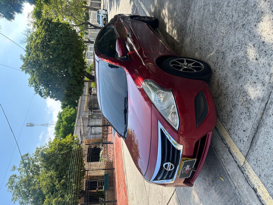 NISSAN VERSA ADVANCE AT 1600CC 2AB ABS 2015