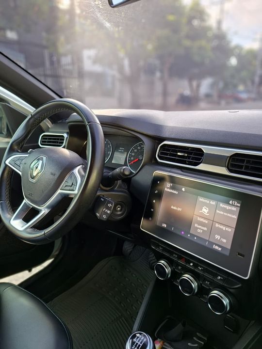 RENAULT DUSTER OUTSIDER MT 1300CC T 4X4 2022
