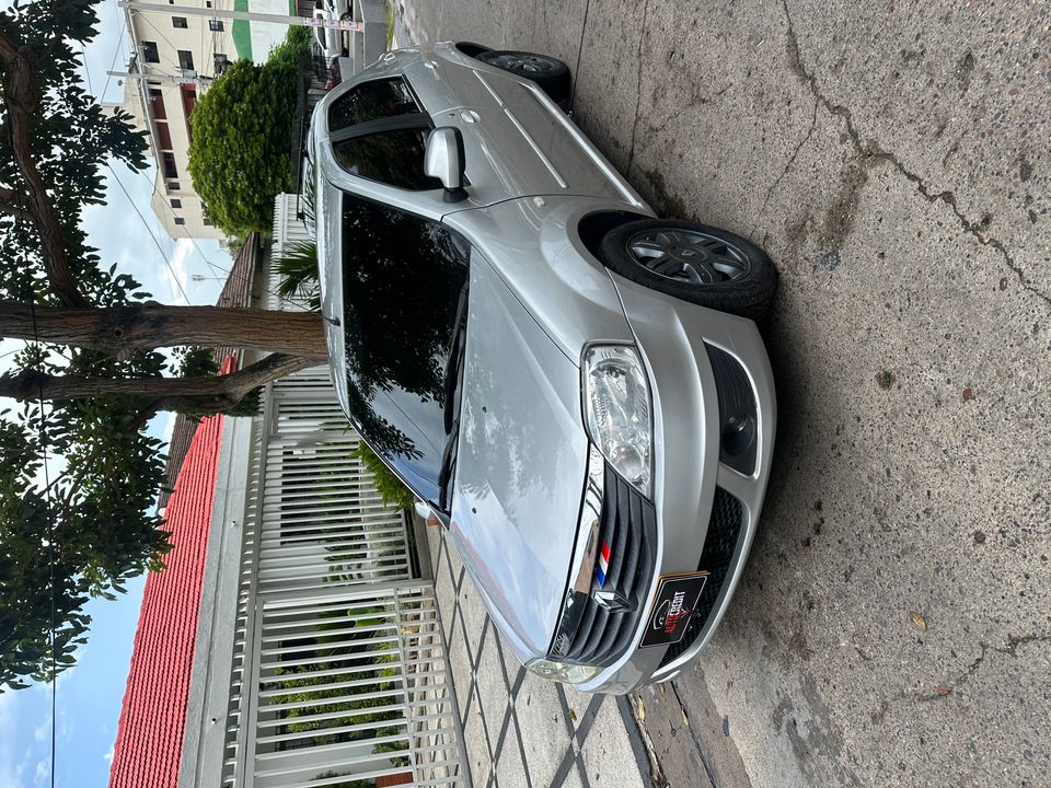 RENAULT LOGAN F.II DYNAMIQUE MT 1600CC 2015