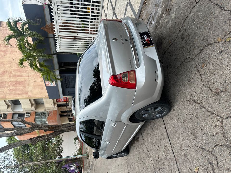 RENAULT LOGAN F.II DYNAMIQUE MT 1600CC 2015