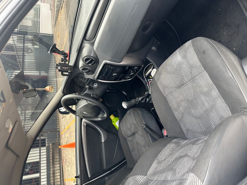 RENAULT LOGAN F.II DYNAMIQUE MT 1600CC 2015