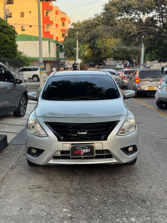 NISSAN VERSA ADVANCE AT 1600CC 2AB ABS 2015