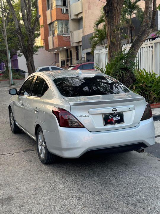 NISSAN VERSA ADVANCE AT 1600CC 2AB ABS 2015