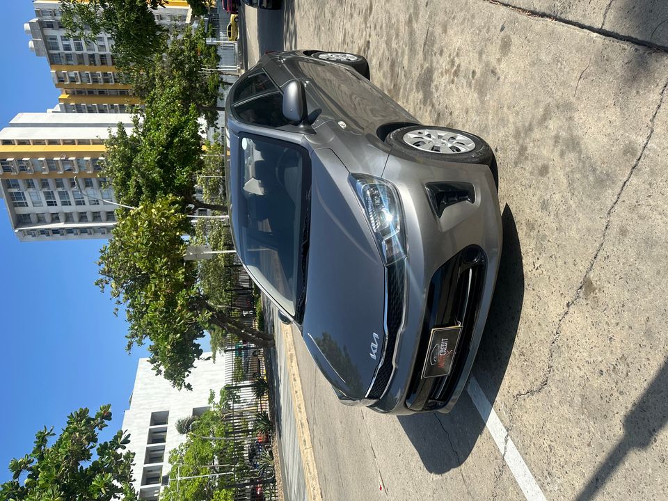 KIA SOLUTO EMOTION MT 1400CC 4P 2AB ABS 2026