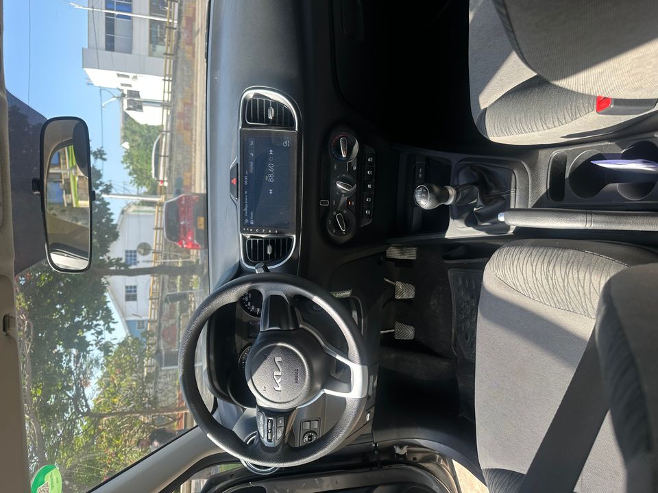 KIA SOLUTO EMOTION MT 1400CC 4P 2AB ABS 2026