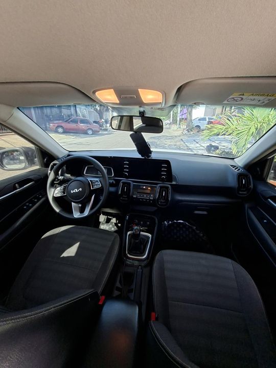 KIA SONET VIBRANT MT 1500CC 6AB ABS 2022