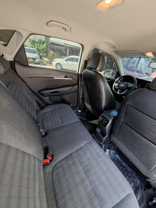 KIA SONET VIBRANT MT 1500CC 6AB ABS 2022