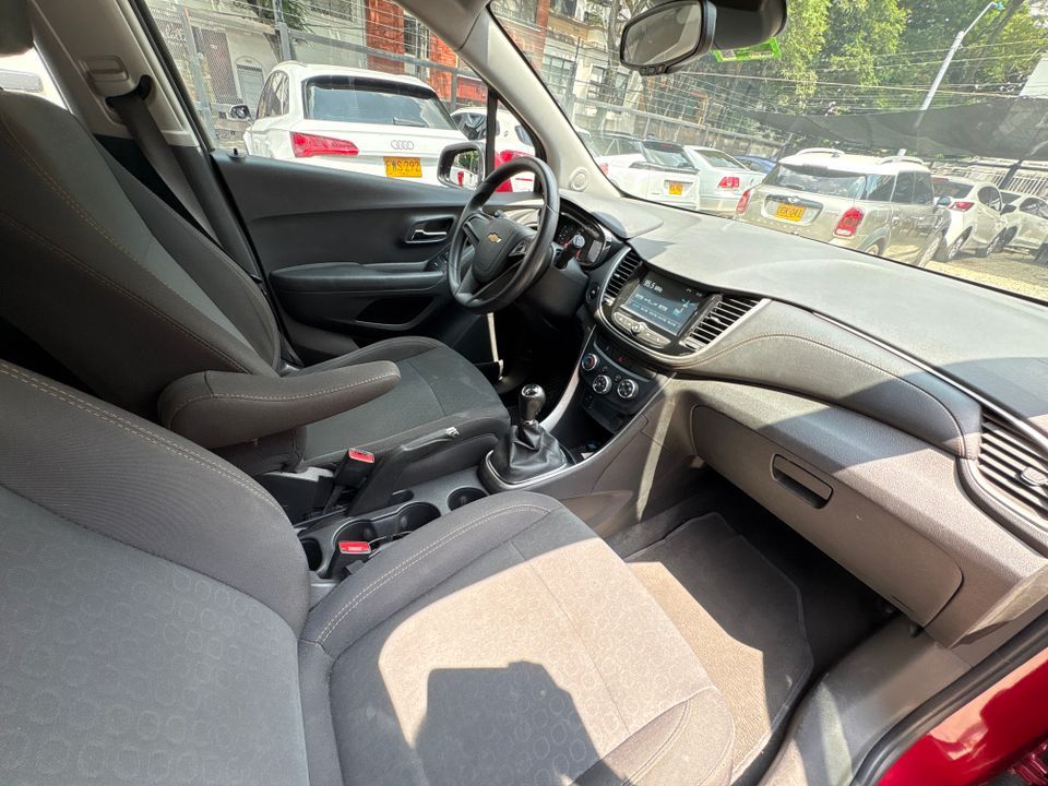 CHEVROLET TRACKER LS MT 1800CC 2020