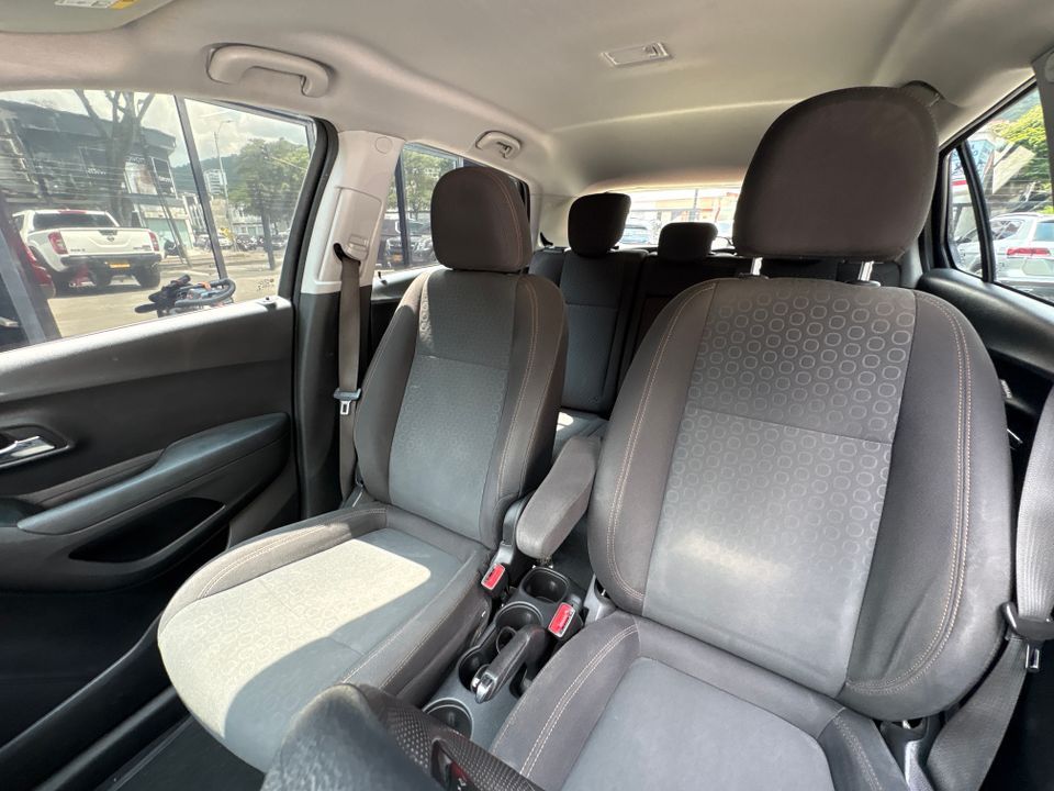 CHEVROLET TRACKER LS MT 1800CC 2020