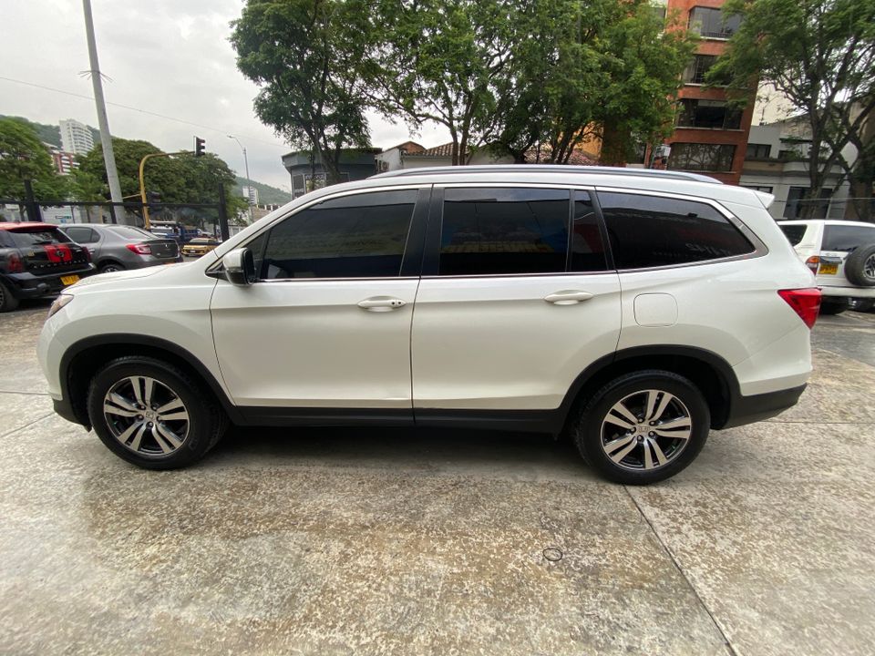 HONDA PILOT LX PRESTIGE AT 3500CC 6AB ABS 2016