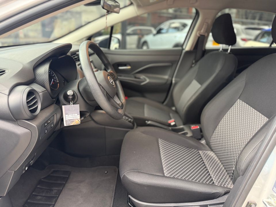NISSAN VERSA SENSE AT 1600CC RIN 15 2024