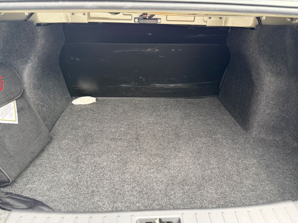 NISSAN VERSA SENSE AT 1600CC RIN 15 2024