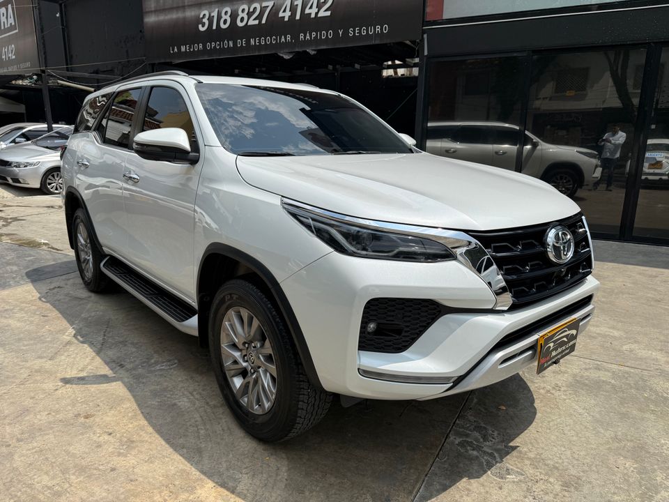 TOYOTA FORTUNER 2.7L SRV TP 2700CC 7AB 4X2 TC 2023