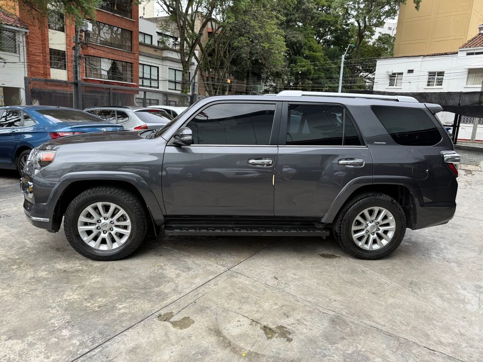 TOYOTA 4RUNNER LIMITED TP 4000CC 6AB 2017