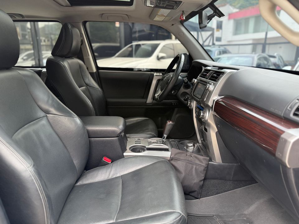 TOYOTA 4RUNNER LIMITED TP 4000CC 6AB 2017