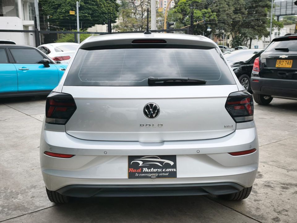 VOLKSWAGEN POLO TRENDLINE MT 1600CC 4AB ABS 2025