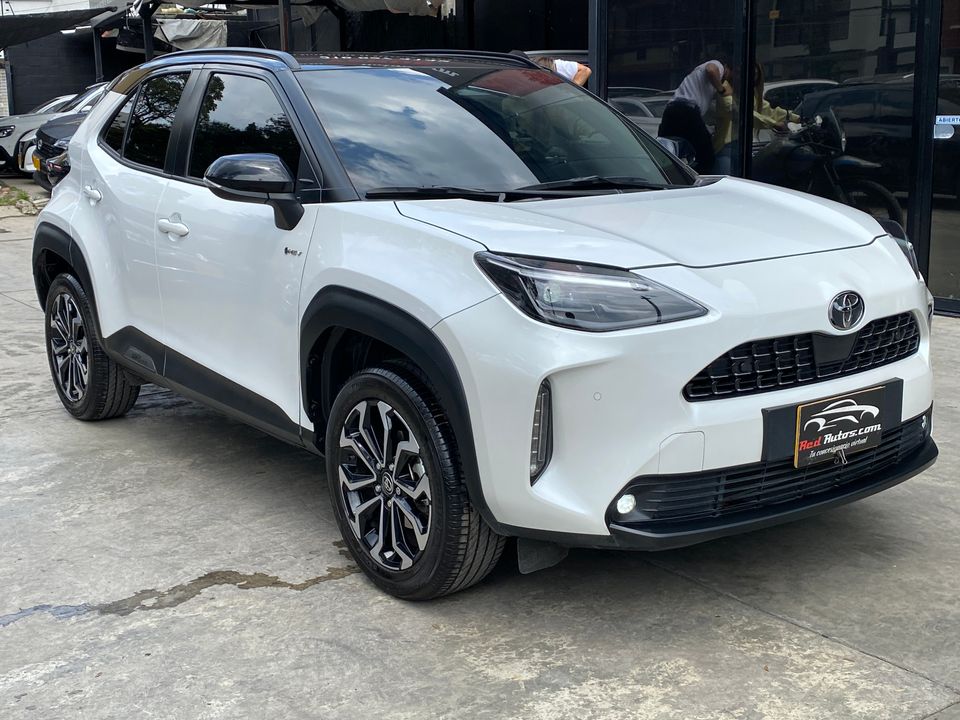 TOYOTA YARIS CROSS XLS HYBRID TP 1500CC 8AB 4X2 2025