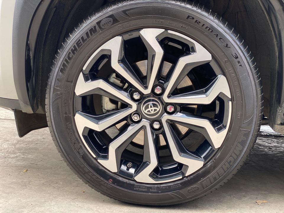TOYOTA YARIS CROSS XLS HYBRID TP 1500CC 8AB 4X2 2025