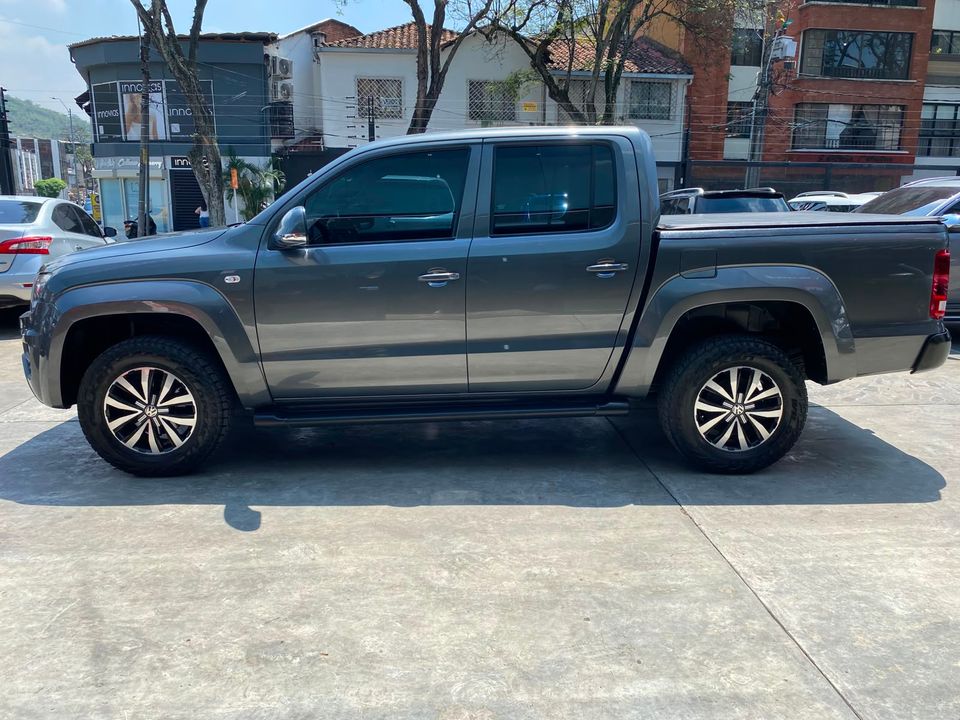 VOLKSWAGEN AMAROK COMFORTLINE TP 2000CC 4X2 2AB ABS R17 2020