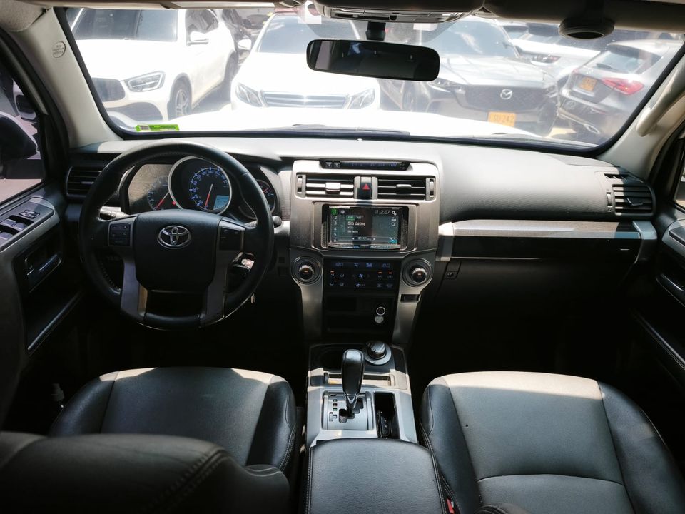 TOYOTA 4RUNNER SR5 TP 4000CC 6AB 2017