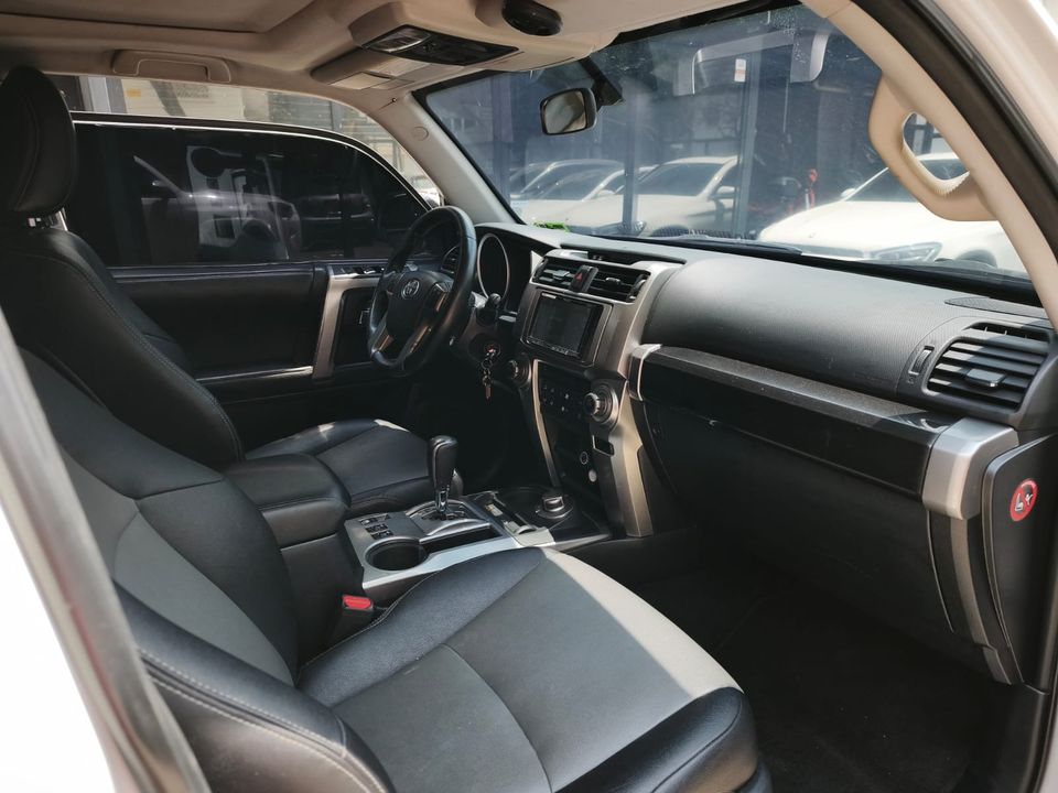 TOYOTA 4RUNNER SR5 TP 4000CC 6AB 2017