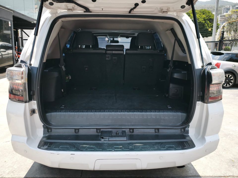 TOYOTA 4RUNNER SR5 TP 4000CC 6AB 2017
