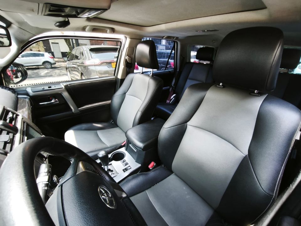 TOYOTA 4RUNNER SR5 TP 4000CC 6AB 2017