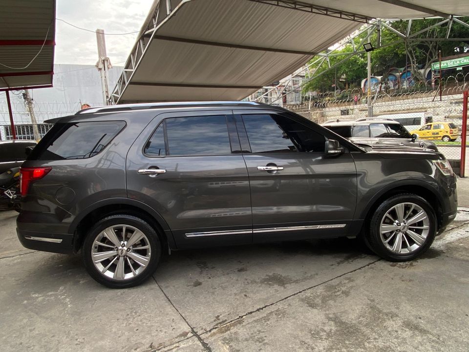 FORD EXPLORER LIMITED TP 2300CC 4X4 2019