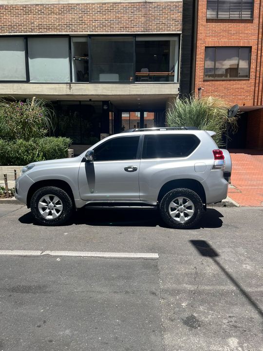 TOYOTA PRADO TX SUMO AT 2700CC 3P 2011