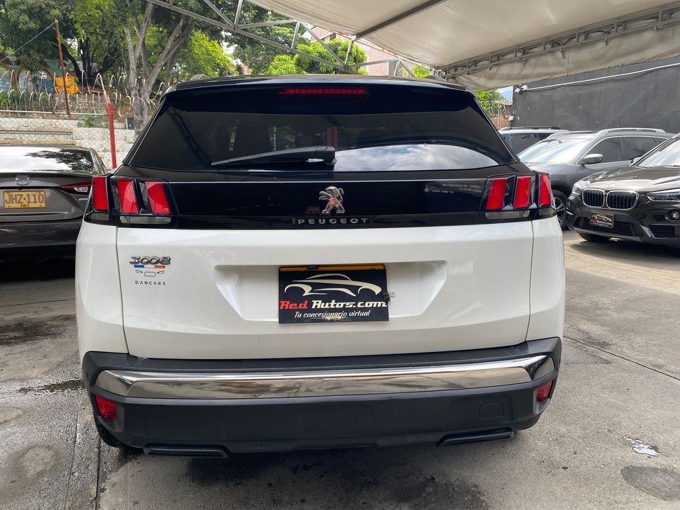 PEUGEOT 3008 ALLURE TP 1600CC T CT R18 2021