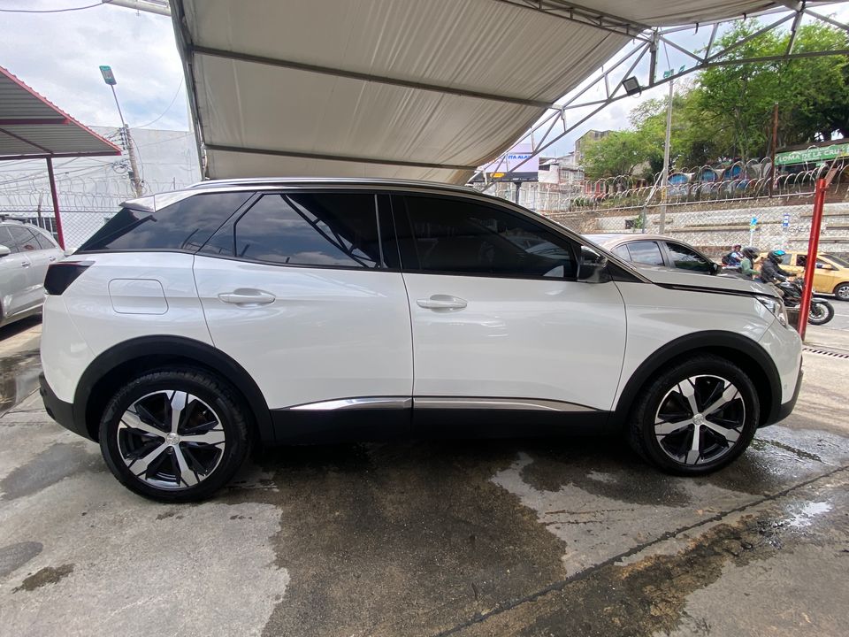PEUGEOT 3008 ALLURE TP 1600CC T CT R18 2021