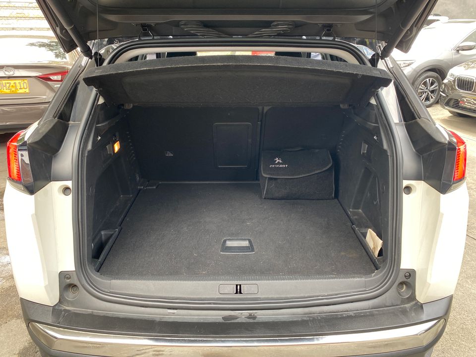 PEUGEOT 3008 ALLURE TP 1600CC T CT R18 2021
