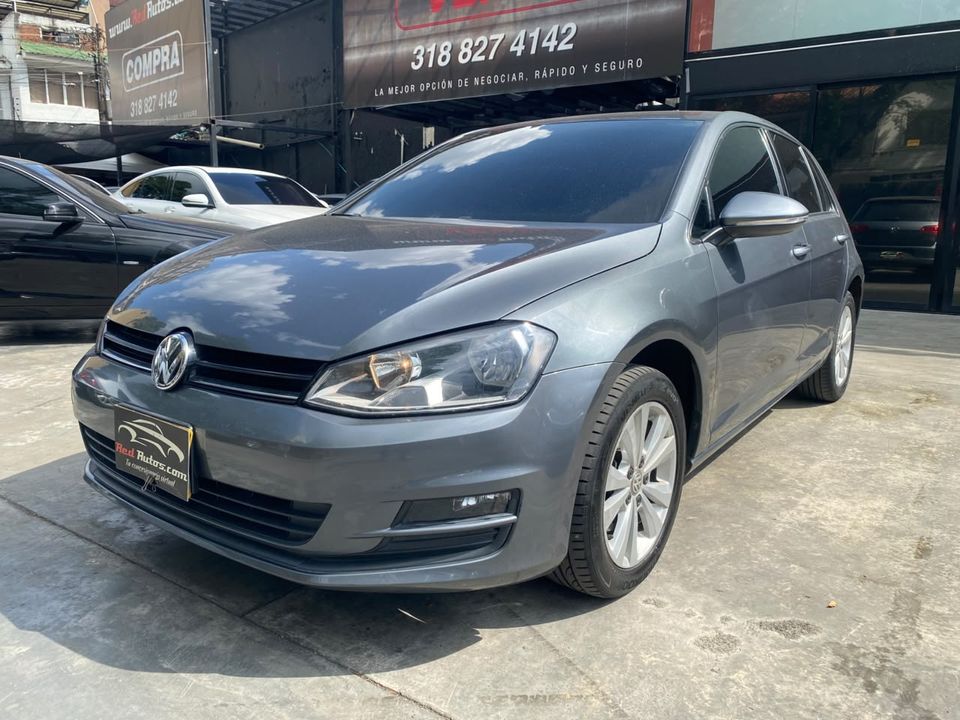 VOLKSWAGEN GOLF TSI COMFORTLINE TP 1400CC R16 T 2018