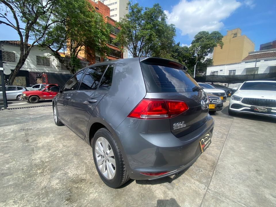 VOLKSWAGEN GOLF TSI COMFORTLINE TP 1400CC R16 T 2018