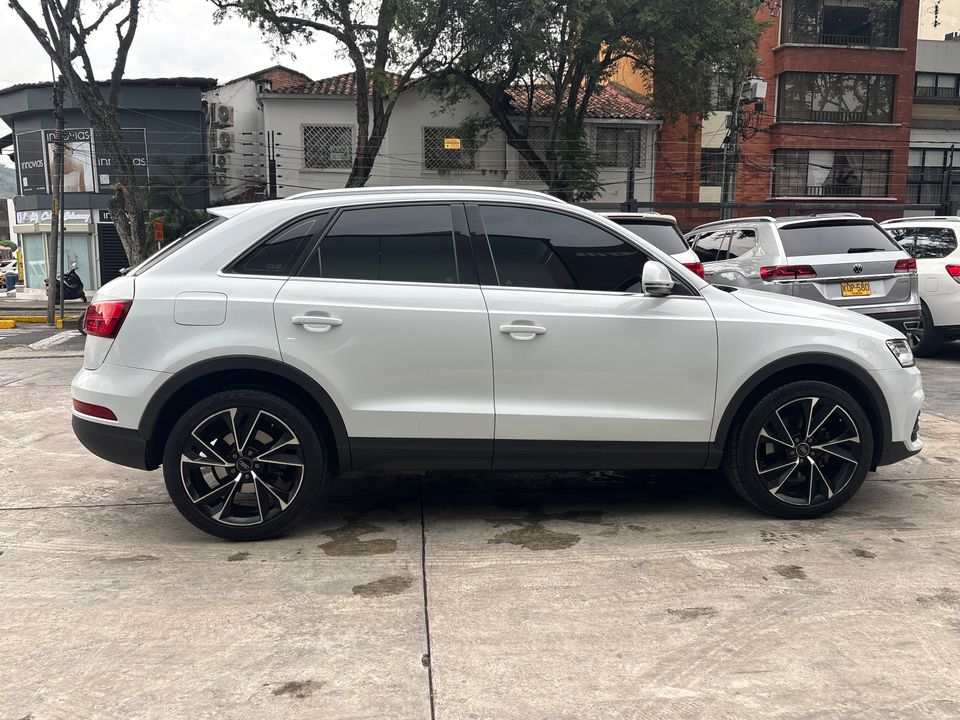 AUDI Q3 1.4 TFSI AMBITION TP 1400CC T CT TC 2017