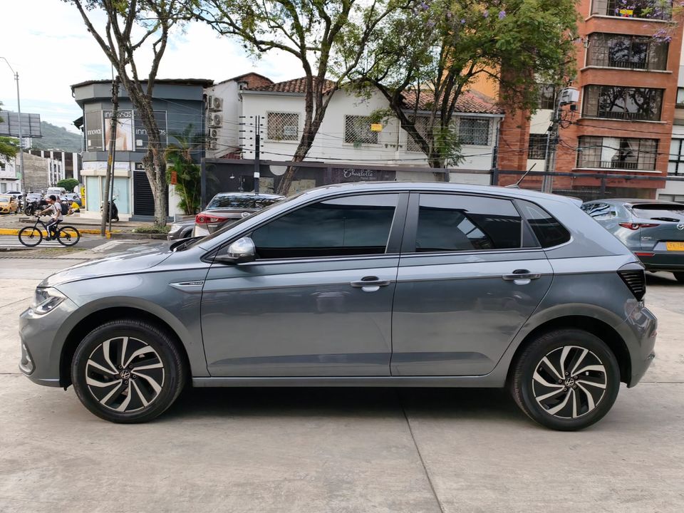 VOLKSWAGEN POLO HIGHLINE AT 1000CC 4AB ABS 2025