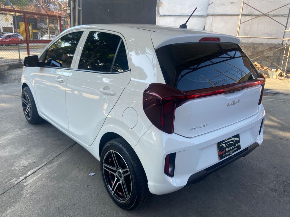 KIA PICANTO ZENITH MT 1250CC 6AB ABS AA R14 2026