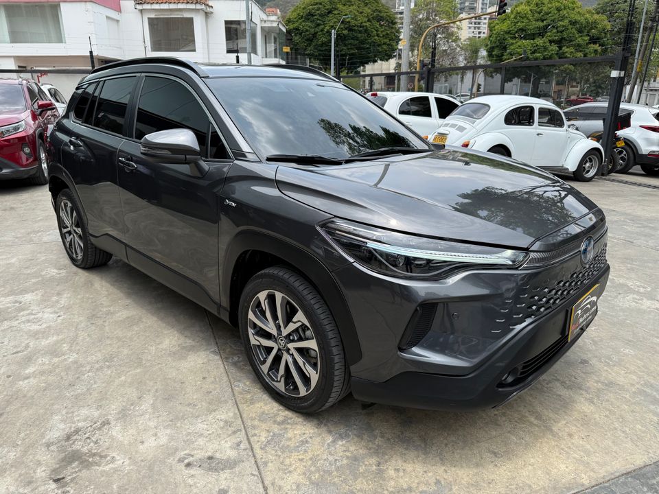 TOYOTA COROLLA CROSS SE-G HYBRID TP 1800CC 7AB 4X2 CT 2025