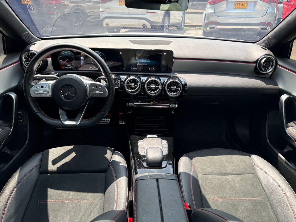 MERCEDES BENZ A 200 AMG LINE TP 1300CC T CT 2023