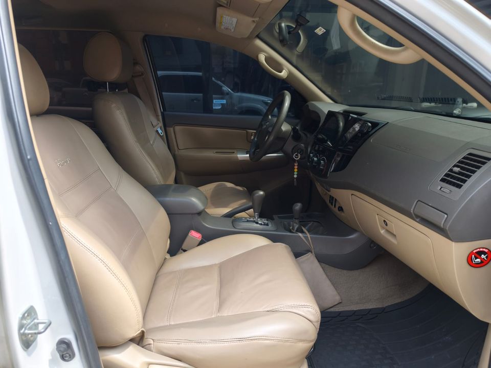 TOYOTA FORTUNER 2.7L AT 2700CC 4X4 2013