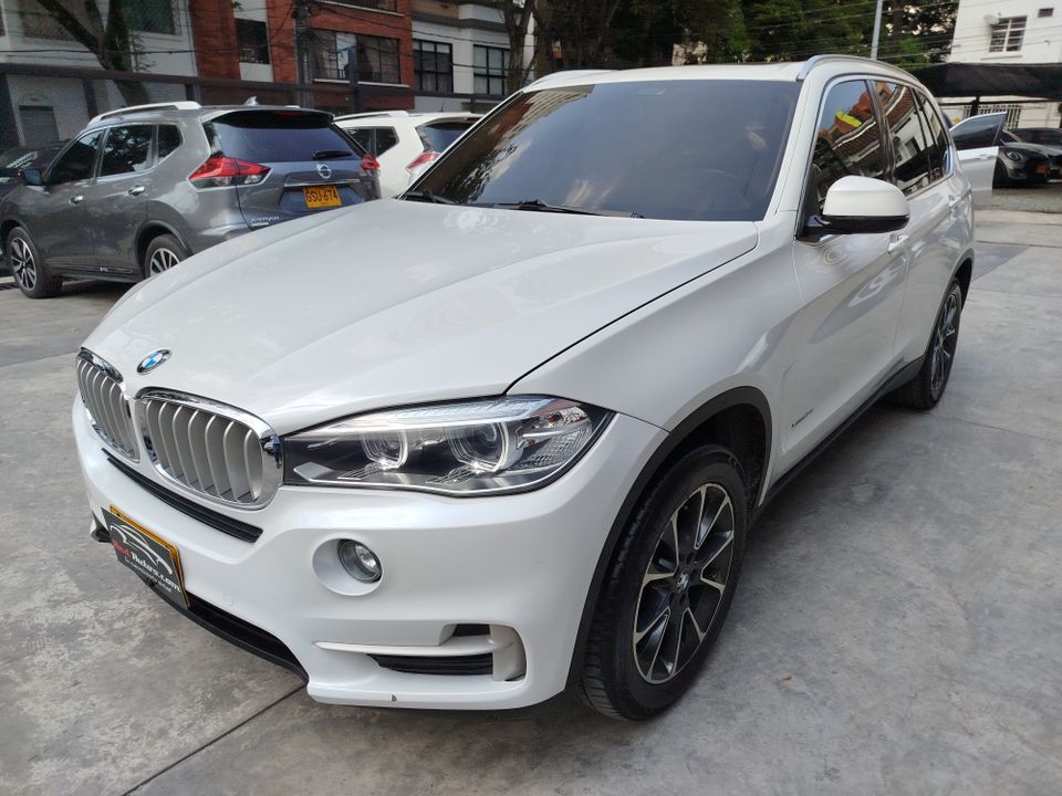 BMW X5 XDRIVE50I TP 4400CC T V8 2016