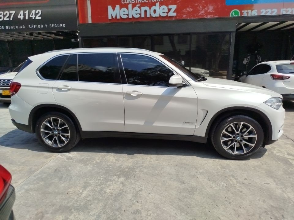 BMW X5 XDRIVE50I TP 4400CC T V8 2016